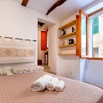 Nonno Efisio Old Town * ألغيرو