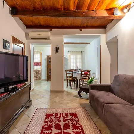 Apartment Nonno Efisio Old Town